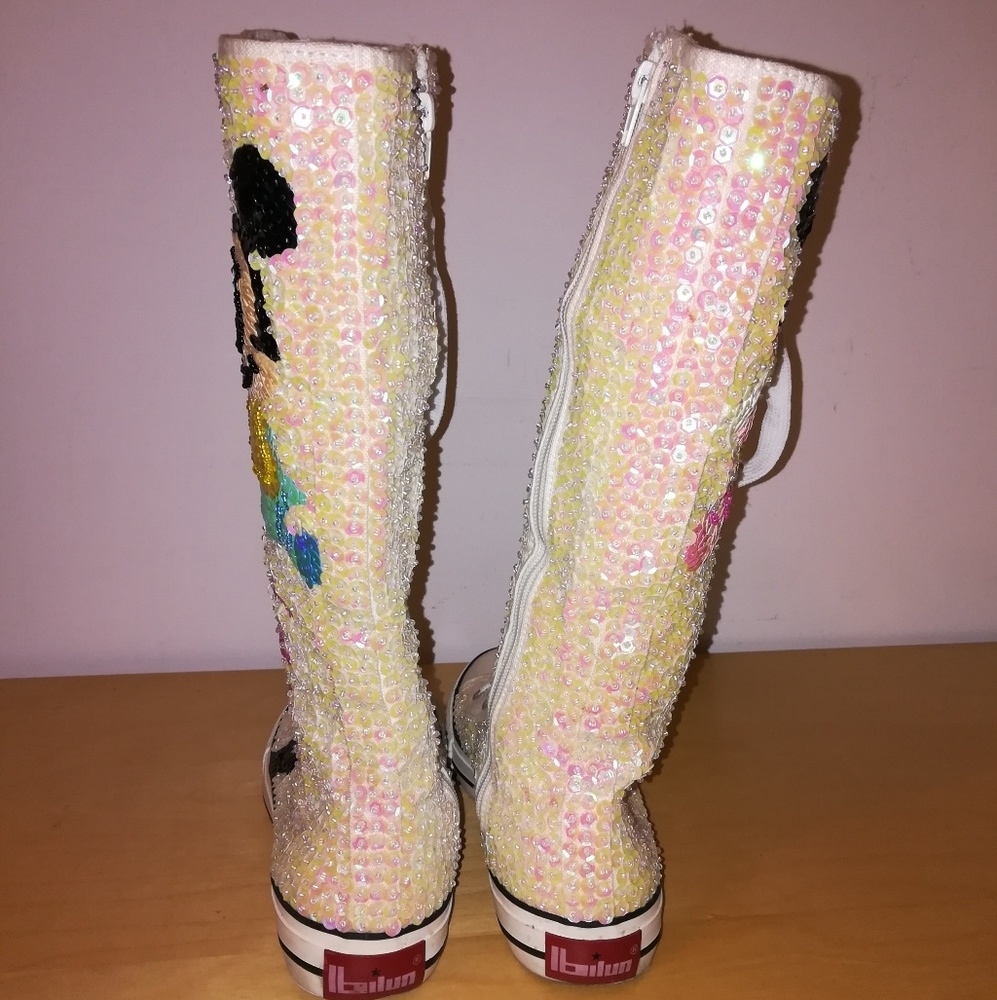 Mickey & Minnie Mouse Boots View 6